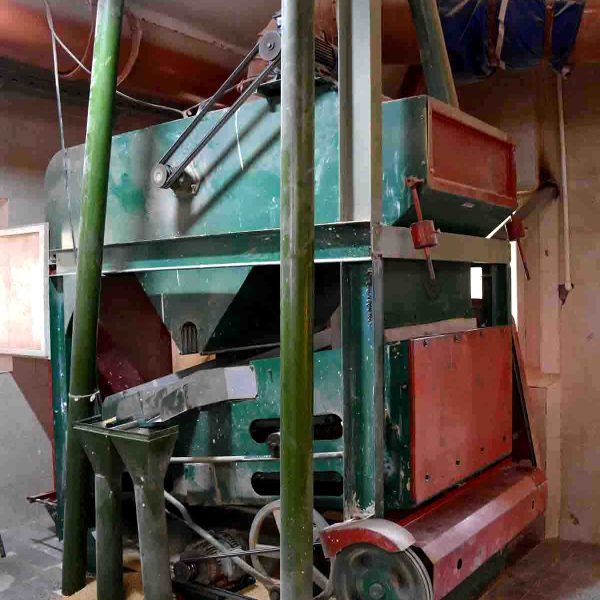 Aks 12 600x600